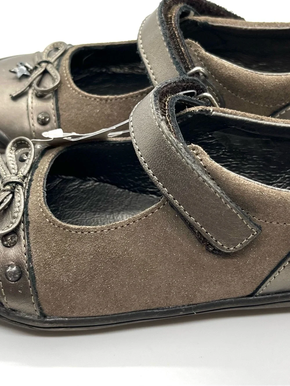 Girls Metallic Brown Leather Mary Jane Shoe with Star Charm & bow NWT